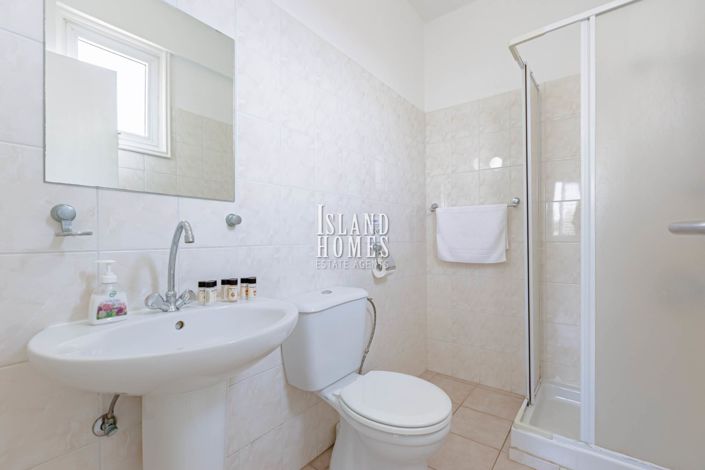 Image No.27-5 Bed Villa / Detached for sale