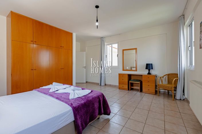 Image No.32-5 Bed Villa / Detached for sale