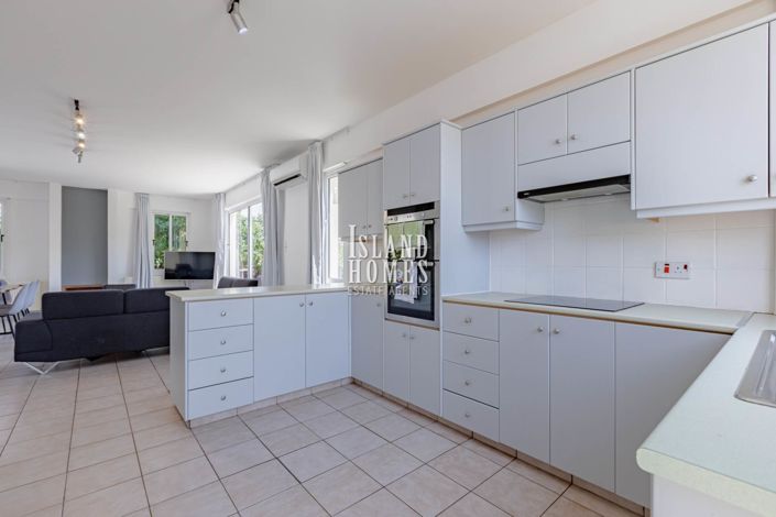 Image No.5-5 Bed Villa / Detached for sale