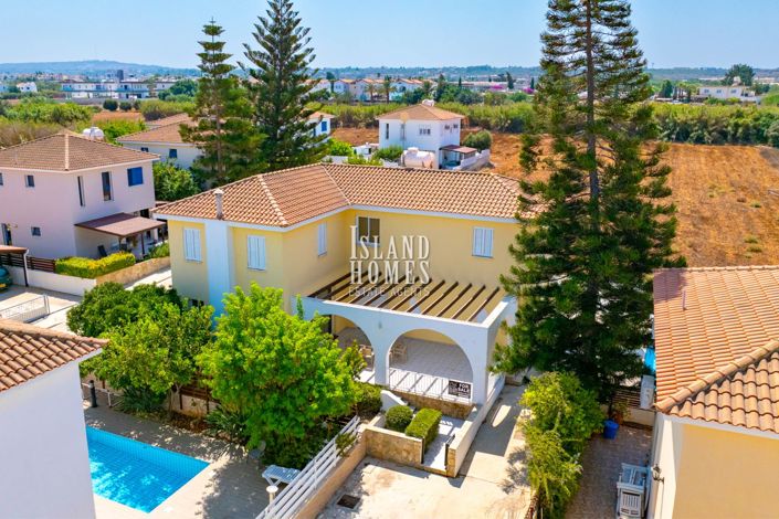 Image No.8-5 Bed Villa / Detached for sale