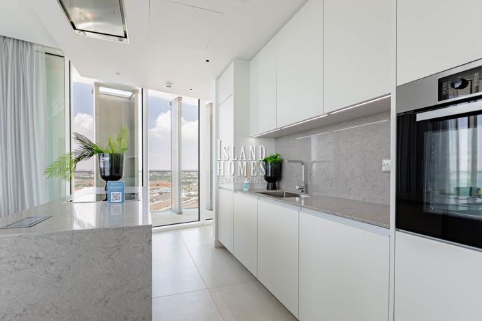 Image No.11-3 Bed Apartment for sale