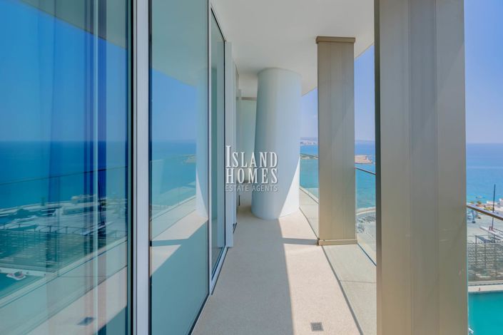 Image No.20-3 Bed Apartment for sale