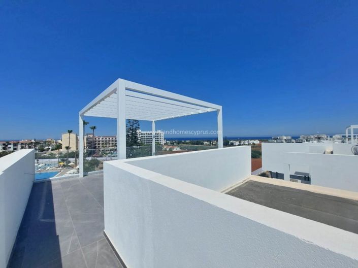 Image No.18-4 Bed Villa / Detached for sale