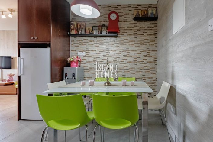 Image No.8-2 Bed Apartment for sale