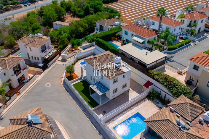 Image No.28-3 Bed Villa / Detached for sale