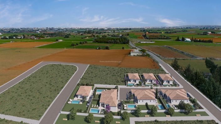 Image No.2-2 Bed Property for sale