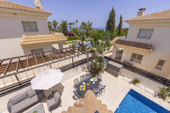 Image No.32-3 Bed Villa / Detached for sale