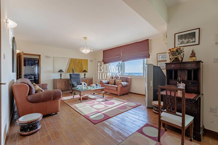 Image No.15-4 Bed Villa / Detached for sale