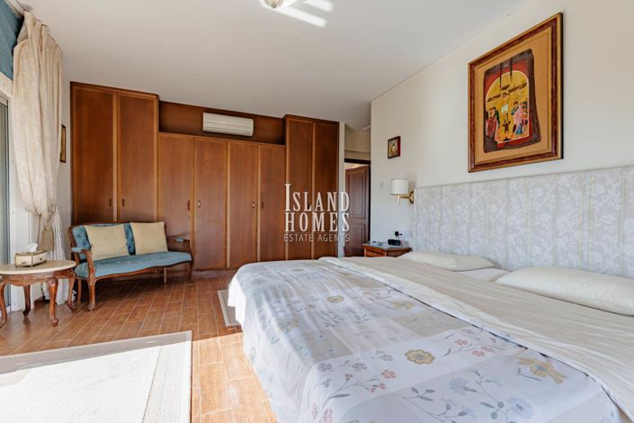 Image No.29-4 Bed Villa / Detached for sale