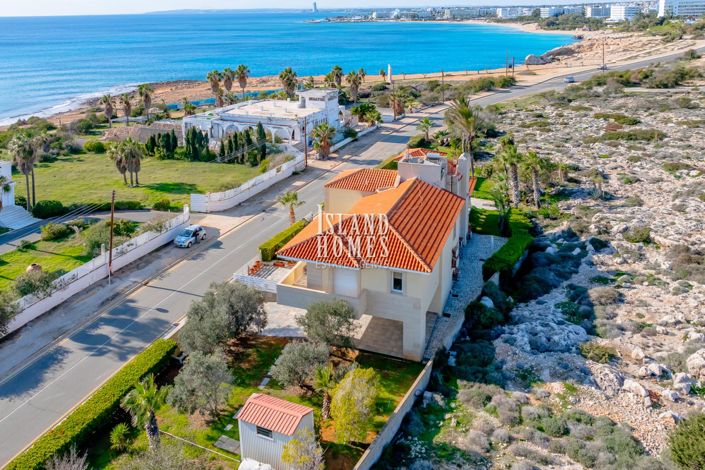 Image No.4-4 Bed Villa / Detached for sale