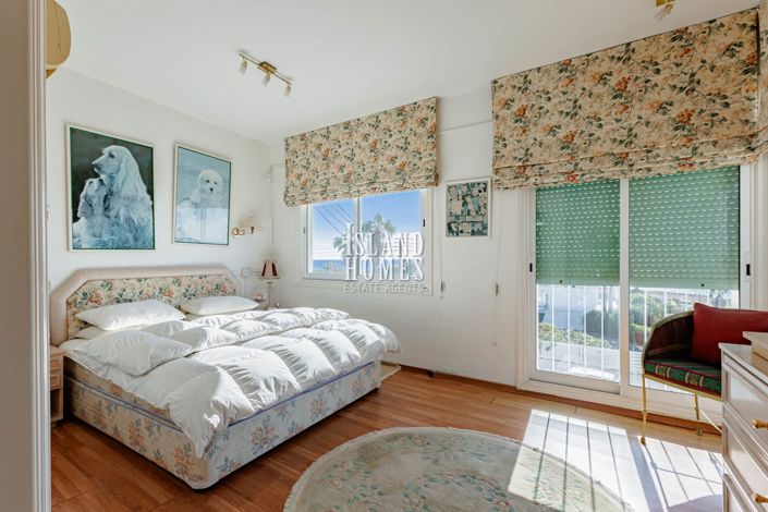 Image No.37-4 Bed Villa / Detached for sale