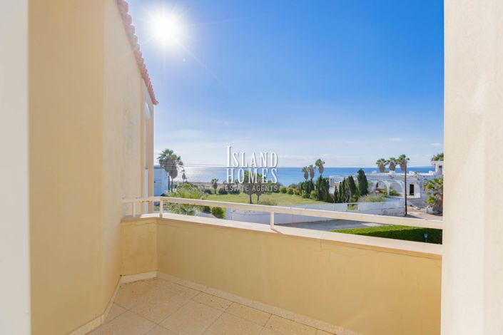 Image No.49-4 Bed Villa / Detached for sale