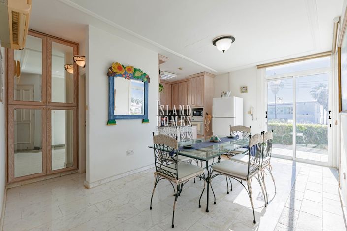 Image No.6-4 Bed Villa / Detached for sale