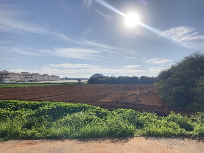 Image No.2-2 Bed Townhouse for sale