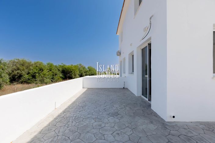 Image No.27-2 Bed Townhouse for sale