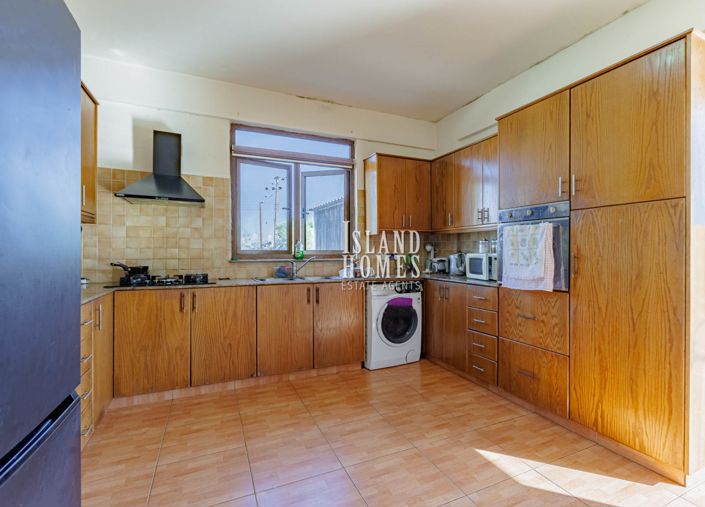 Image No.6-2 Bed Property for sale