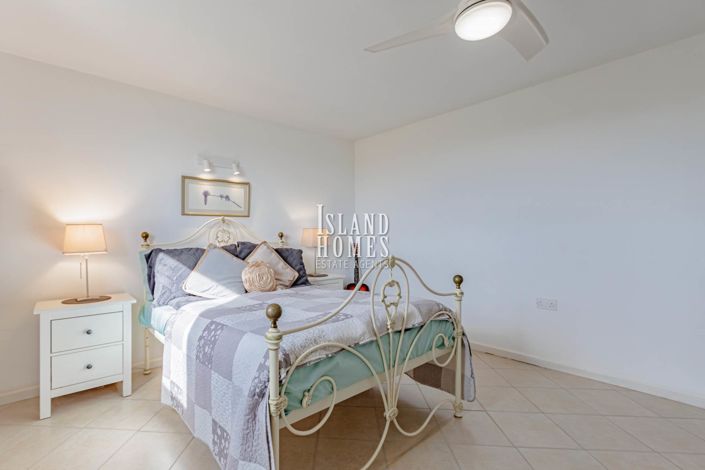 Image No.16-2 Bed Villa / Detached for sale