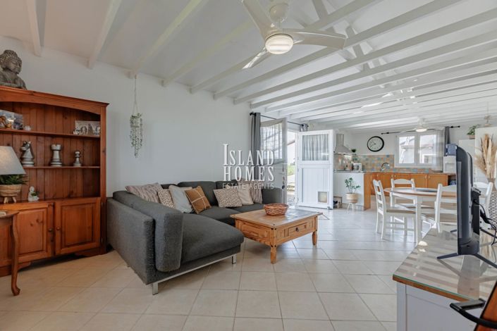 Image No.3-2 Bed Villa / Detached for sale