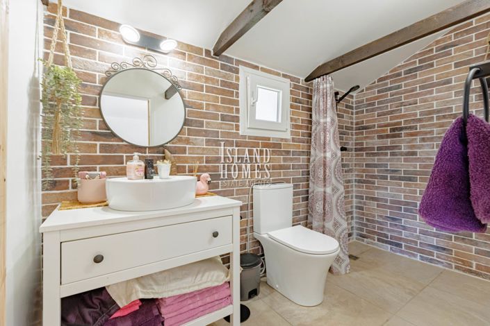 Image No.25-2 Bed Villa / Detached for sale