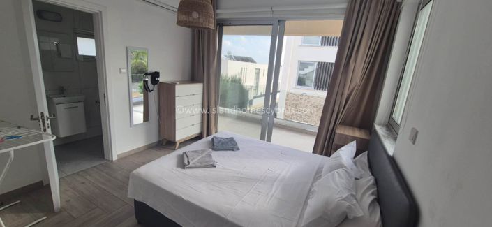 Image No.13-3 Bed Villa / Detached for sale