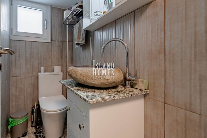 Image No.19-3 Bed Villa / Detached for sale