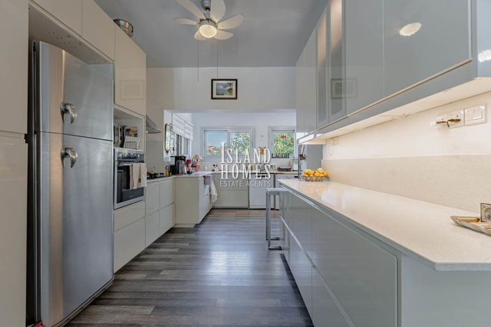 Image No.6-3 Bed Villa / Detached for sale