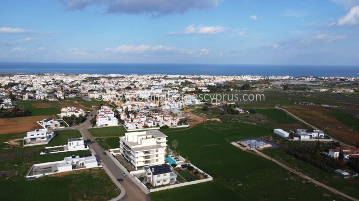 Image No.15-2 Bed Apartment for sale