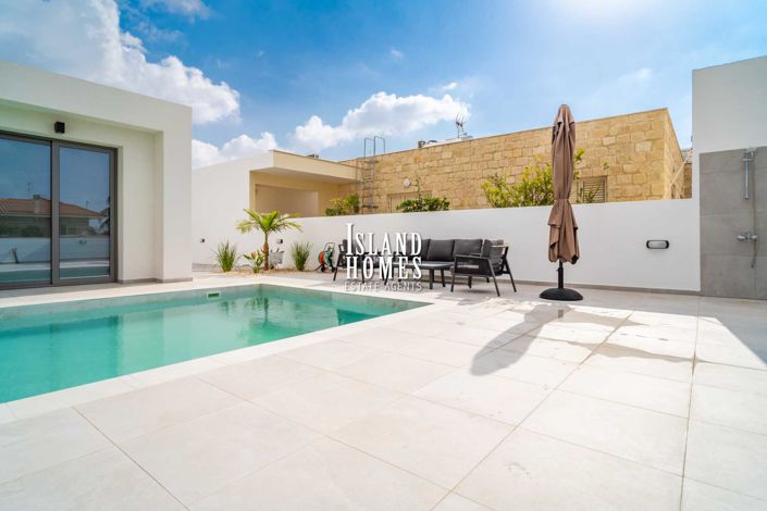 Image No.29-3 Bed Bungalow for sale