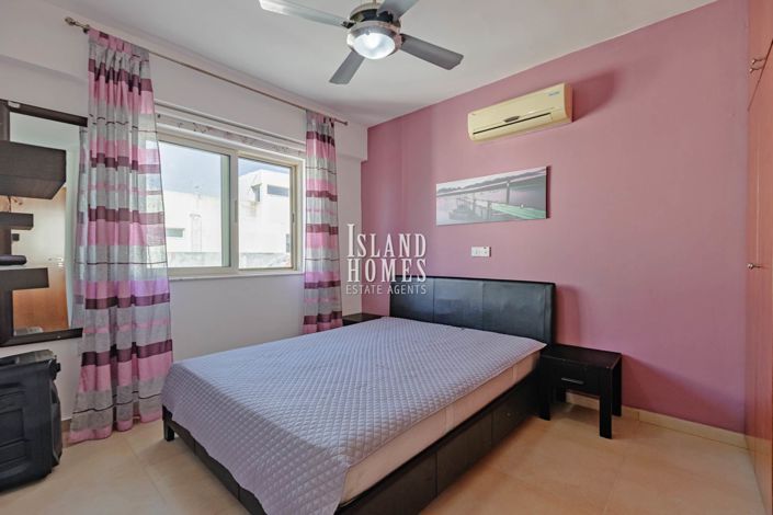 Image No.25-3 Bed Apartment for sale