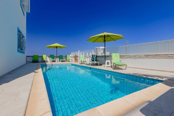 Image No.15-5 Bed Villa / Detached for sale