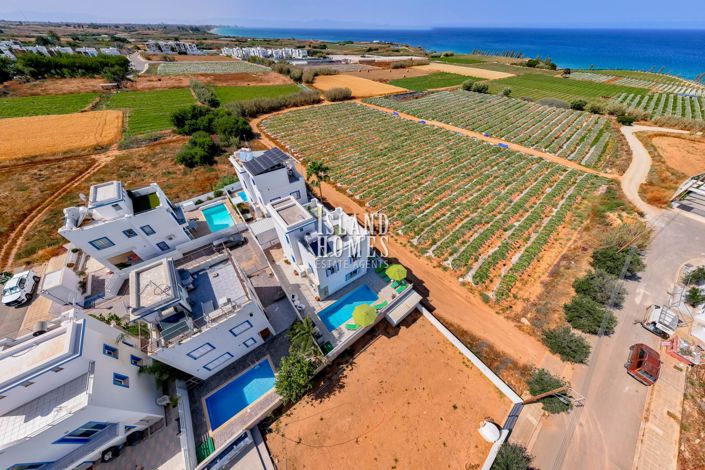 Image No.37-5 Bed Villa / Detached for sale