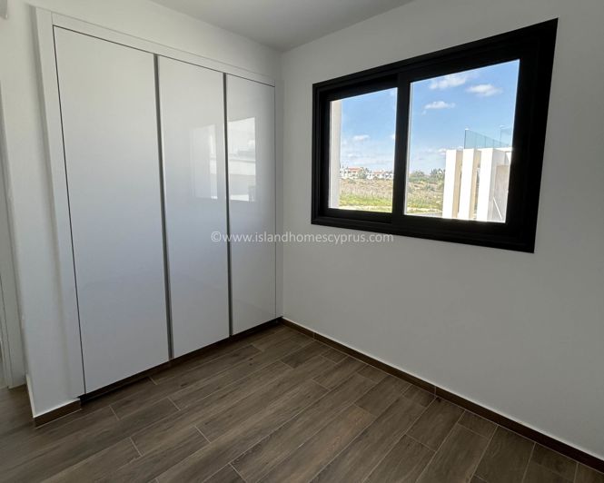 Image No.12-3 Bed Villa / Detached for sale