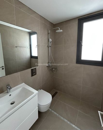 Image No.13-3 Bed Villa / Detached for sale