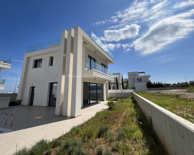 Image No.14-3 Bed Villa / Detached for sale