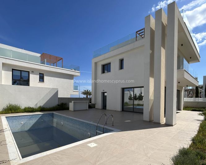 Image No.4-3 Bed Villa / Detached for sale