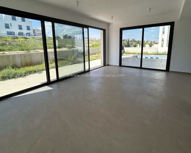 Image No.7-3 Bed Villa / Detached for sale