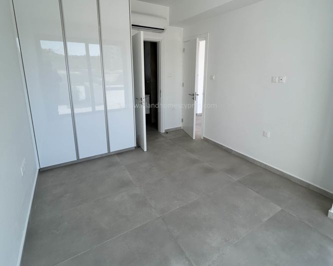 Image No.14-4 Bed Villa / Detached for sale