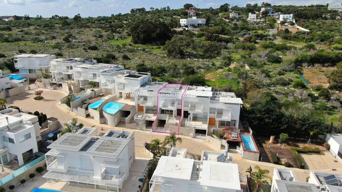 Image No.6-3 Bed Townhouse for sale