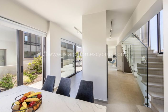 Image No.8-3 Bed Villa / Detached for sale