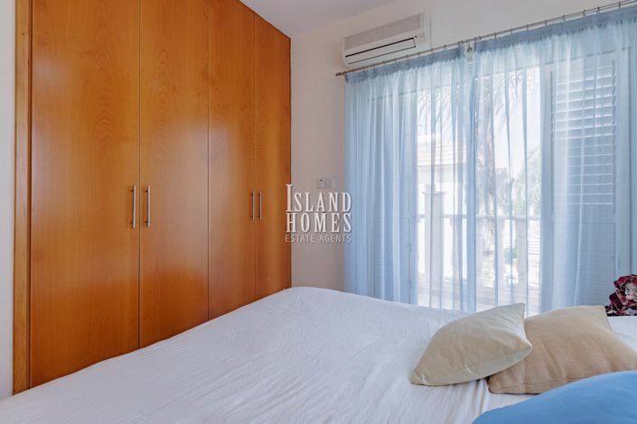 Image No.22-3 Bed Property for sale