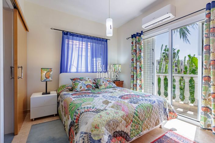 Image No.26-3 Bed Property for sale