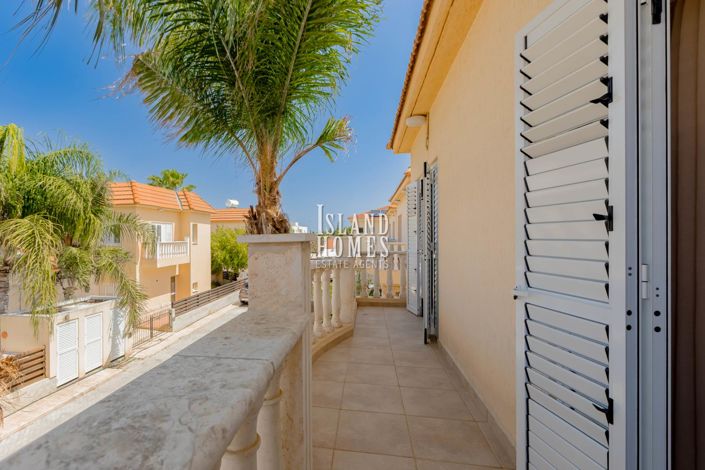 Image No.31-3 Bed Property for sale