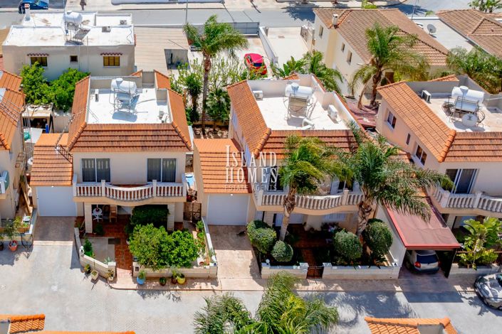 Image No.34-3 Bed Property for sale