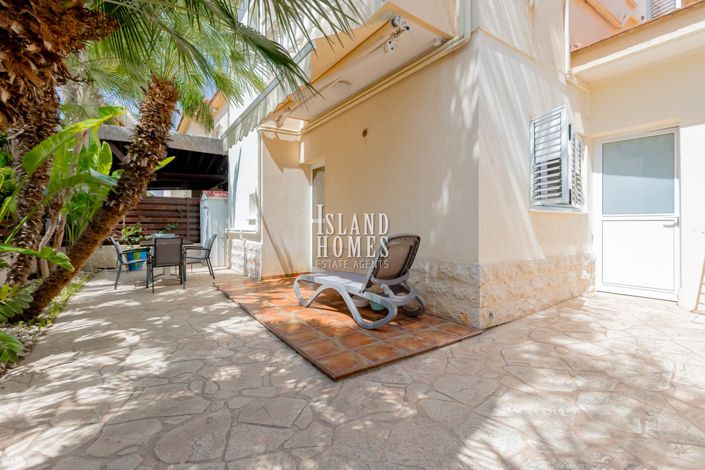 Image No.8-3 Bed Property for sale