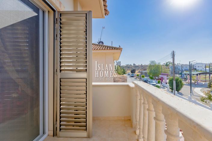 Image No.20-3 Bed Villa / Detached for sale