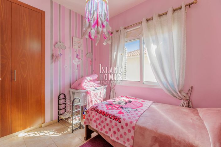 Image No.26-3 Bed Villa / Detached for sale