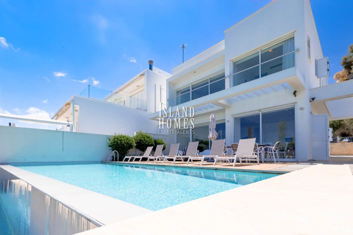 Image No.3-4 Bed Villa / Detached for sale