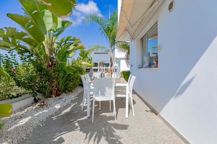 Image No.31-3 Bed Property for sale