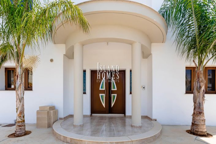 Image No.6-4 Bed Villa / Detached for sale