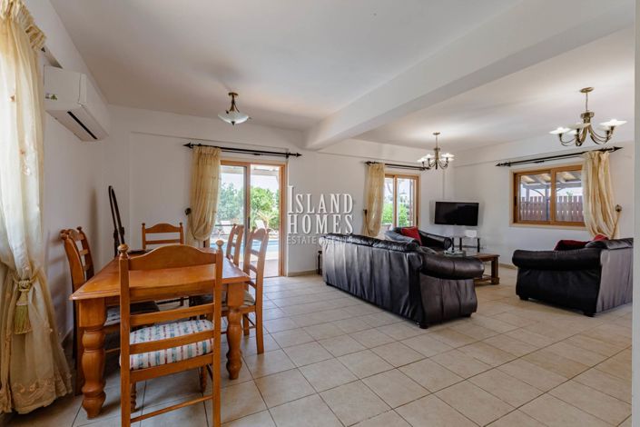 Image No.3-3 Bed Villa / Detached for sale